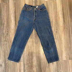Vintage straight leg high rise Levi's size 9/ 26" waist